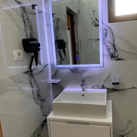 Elite Hotel
