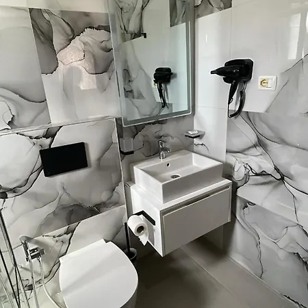 Hotel Elite *